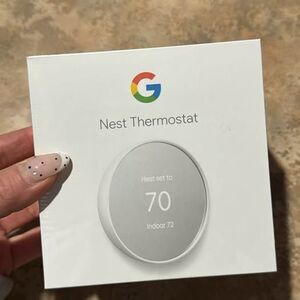 Google Nest Thermostat Model/SKU: GADT334-US